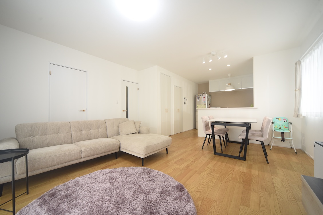 たっぷり収納で、いつでも人が集まるリビング・ダイニング